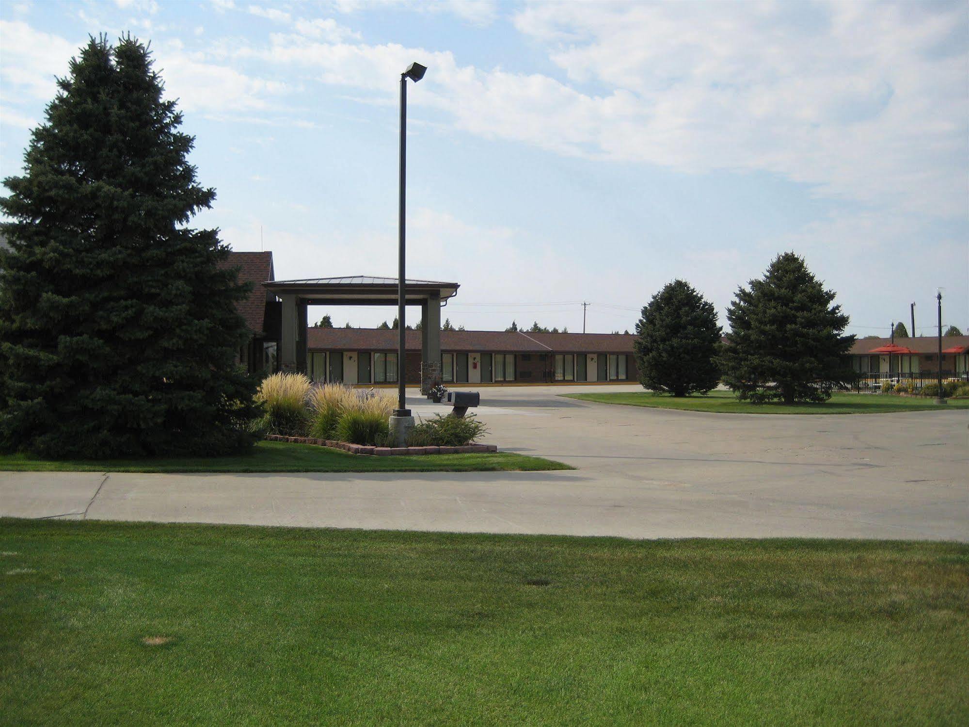 Trade Winds Motel Valentine Exterior photo